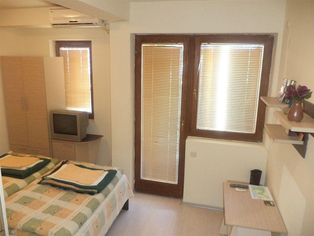 Luccia Apartments - Ohrid City Centre ภายนอก รูปภาพ