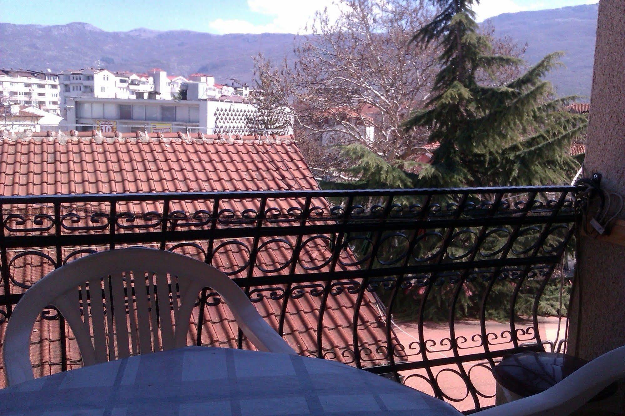 Luccia Apartments - Ohrid City Centre ภายนอก รูปภาพ