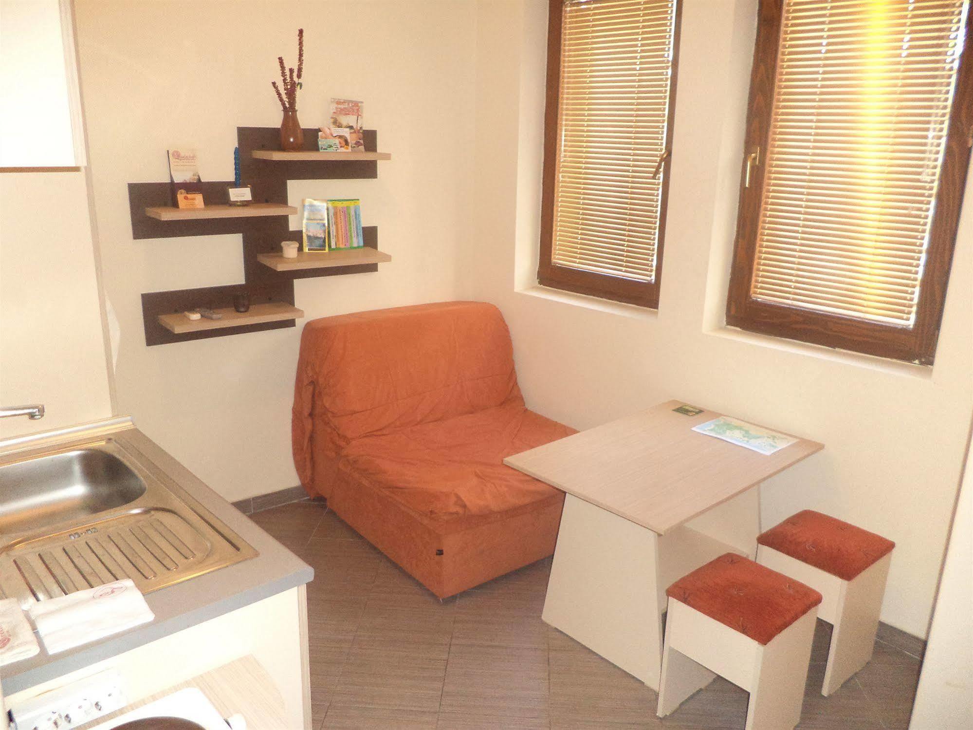 Luccia Apartments - Ohrid City Centre ภายนอก รูปภาพ