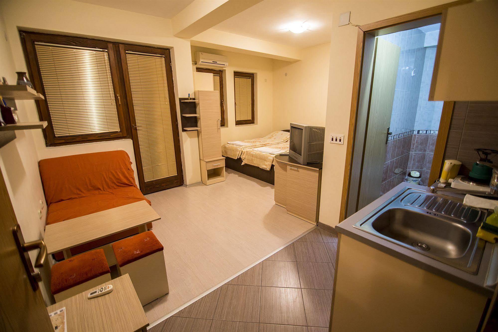 Luccia Apartments - Ohrid City Centre ภายนอก รูปภาพ