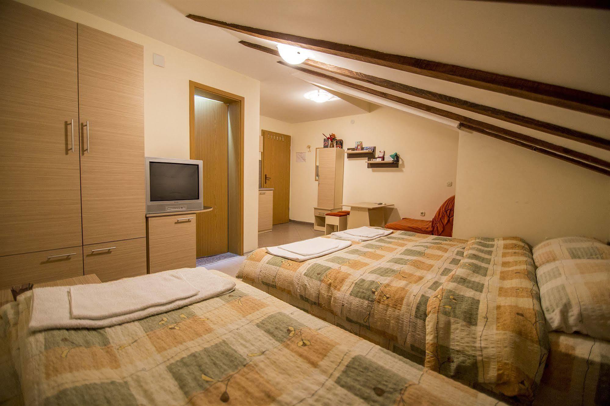 Luccia Apartments - Ohrid City Centre ภายนอก รูปภาพ