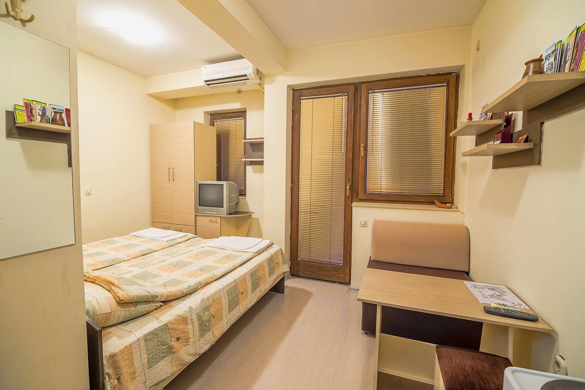 Luccia Apartments - Ohrid City Centre ภายนอก รูปภาพ
